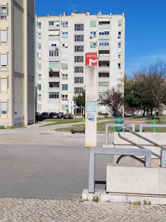 Cozy Room Near Metro & Airport Lizbona Zewnętrze zdjęcie